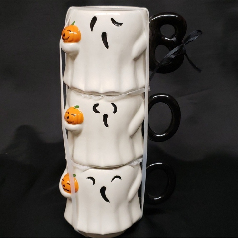 Arlington Designs Set of 3 Ceramic Ghosts Holding Pumpkins Stacking Mugs